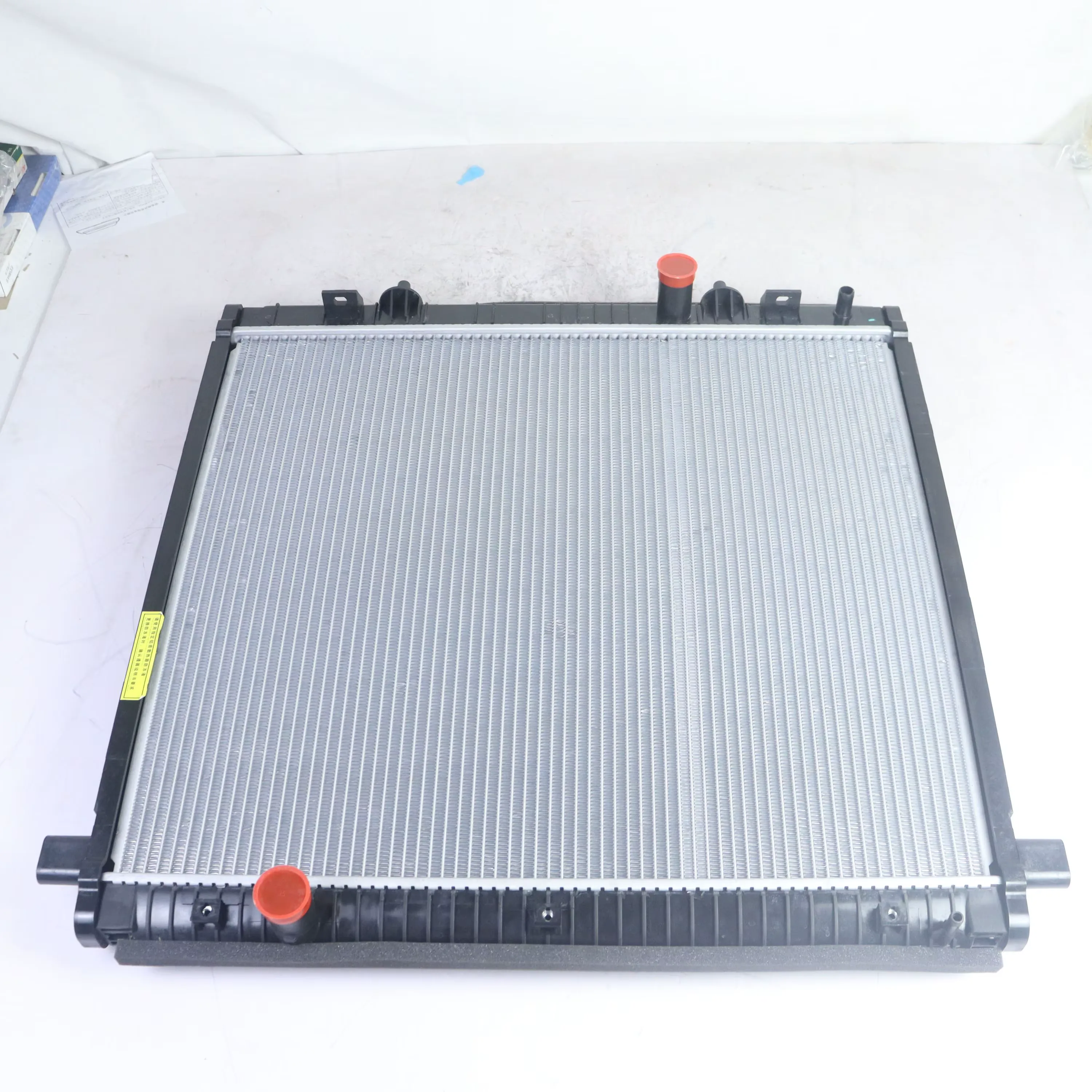 Car Spare Parts Auto Radiator for Changan Hunter Kaicene F70 OEM PG2016051-0111 1301100-BU01 product photo