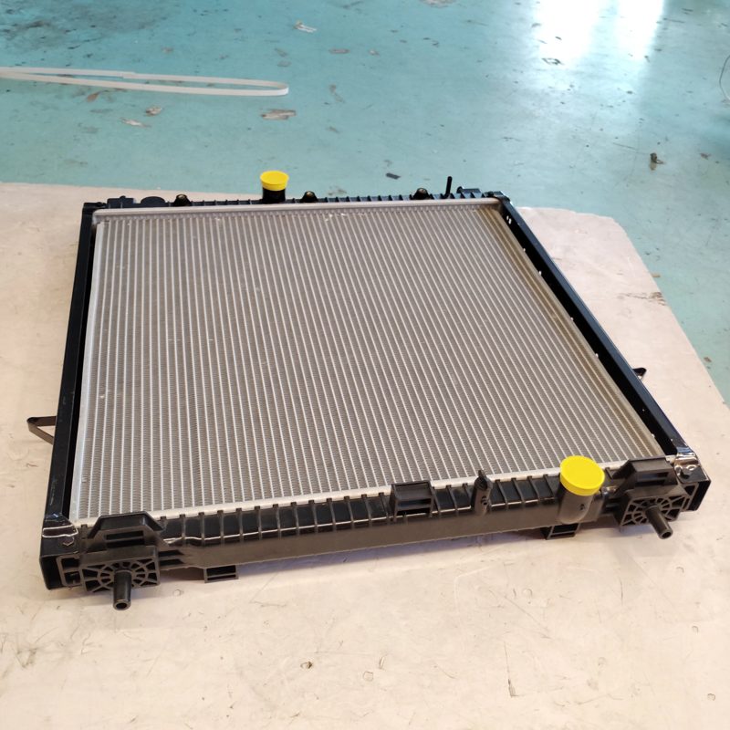 Car Spare Parts Auto Radiator for Saic Maxus OEM C00047545 — photo 4