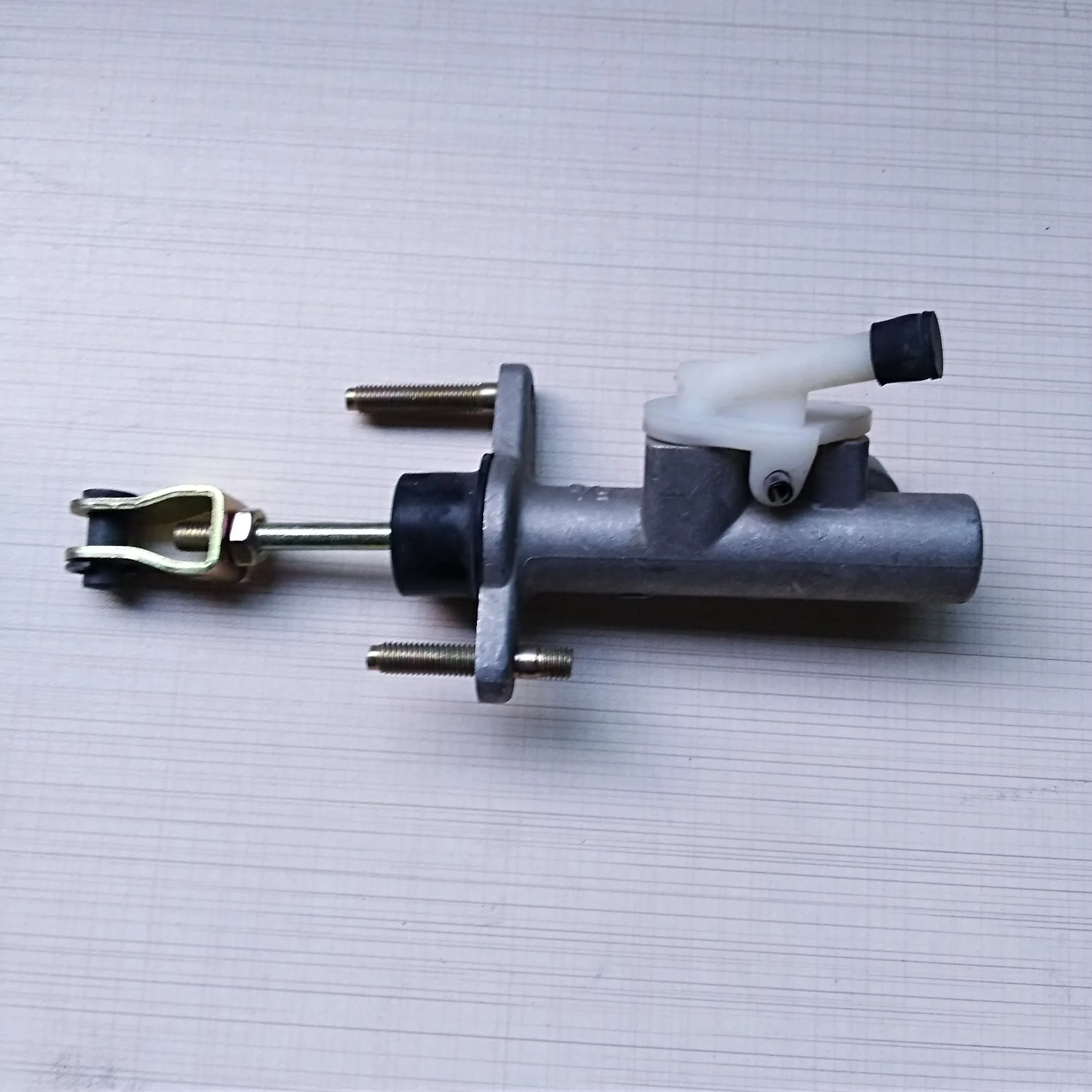 Clutch Master Cylinder for Chery Tiggo T11-1602020