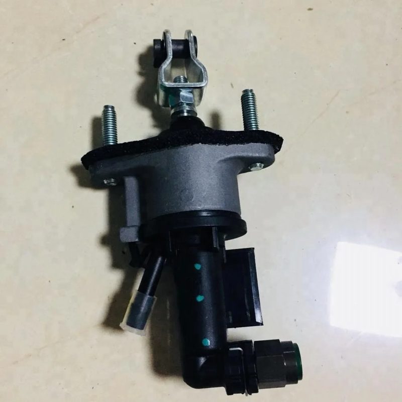 Clutch Master Cylinder for Chery Tiggo T11-1608010 — photo 3