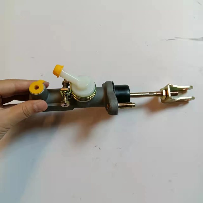 Clutch Master Cylinder for Geely Emgrand EC7 — photo 3