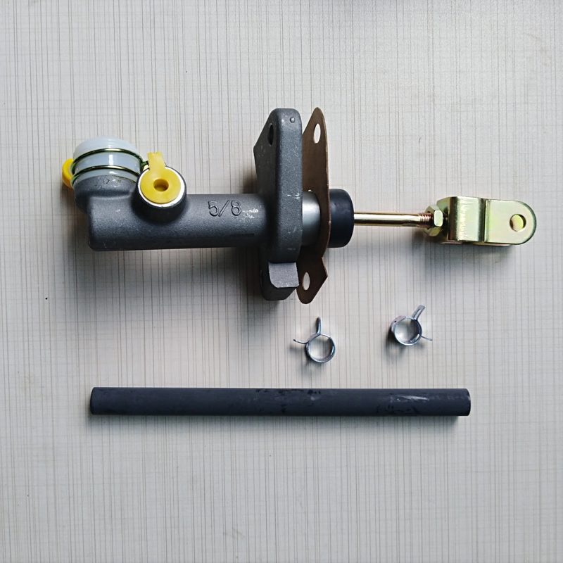 Clutch Master Cylinder for Zhong Xing Grand Tiger 1608010-0000 — photo 2