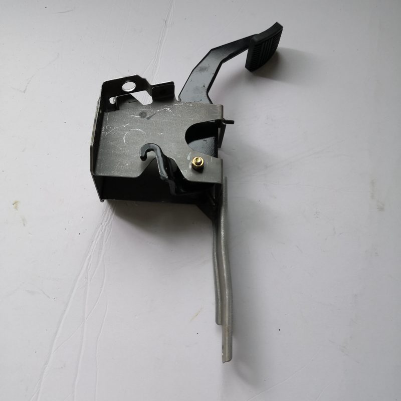 Clutch Pedal for FAW V80 T80 GF1500 OEM 1602010-7V2 — photo 3