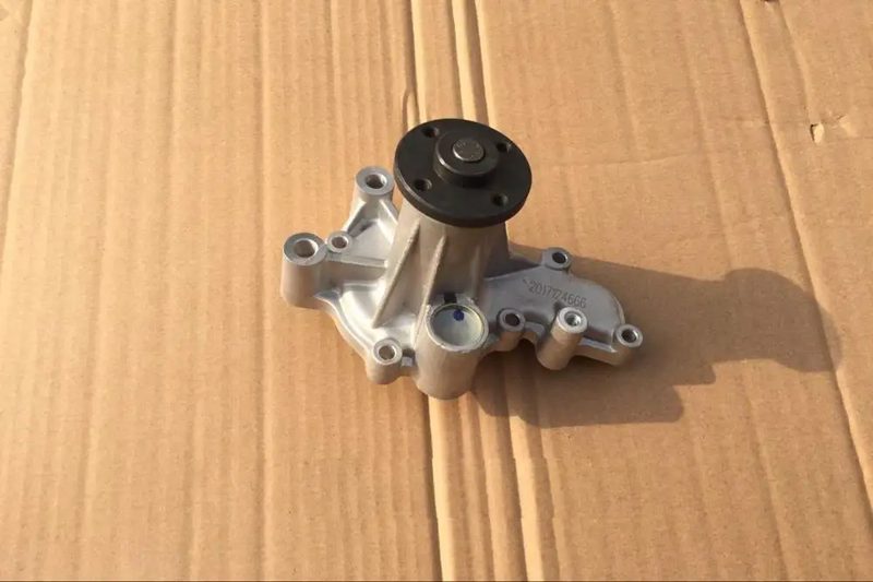 DLCG12 1.3L Water Pump for Brilliance Shineray X30 Van — photo 2