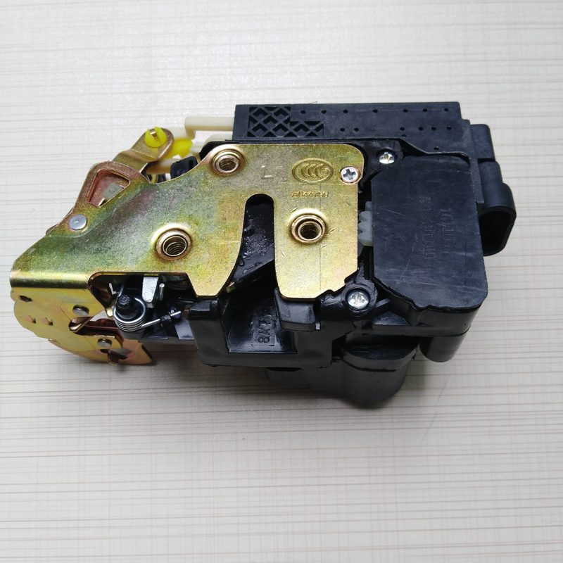 Door Lock for Chery Tiggo T11-6105030 A21-6105010 — photo 3