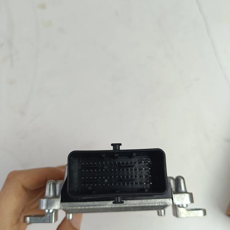 ECU/ Electronic Control Unit F01R00D004 3600010A36 — photo 3
