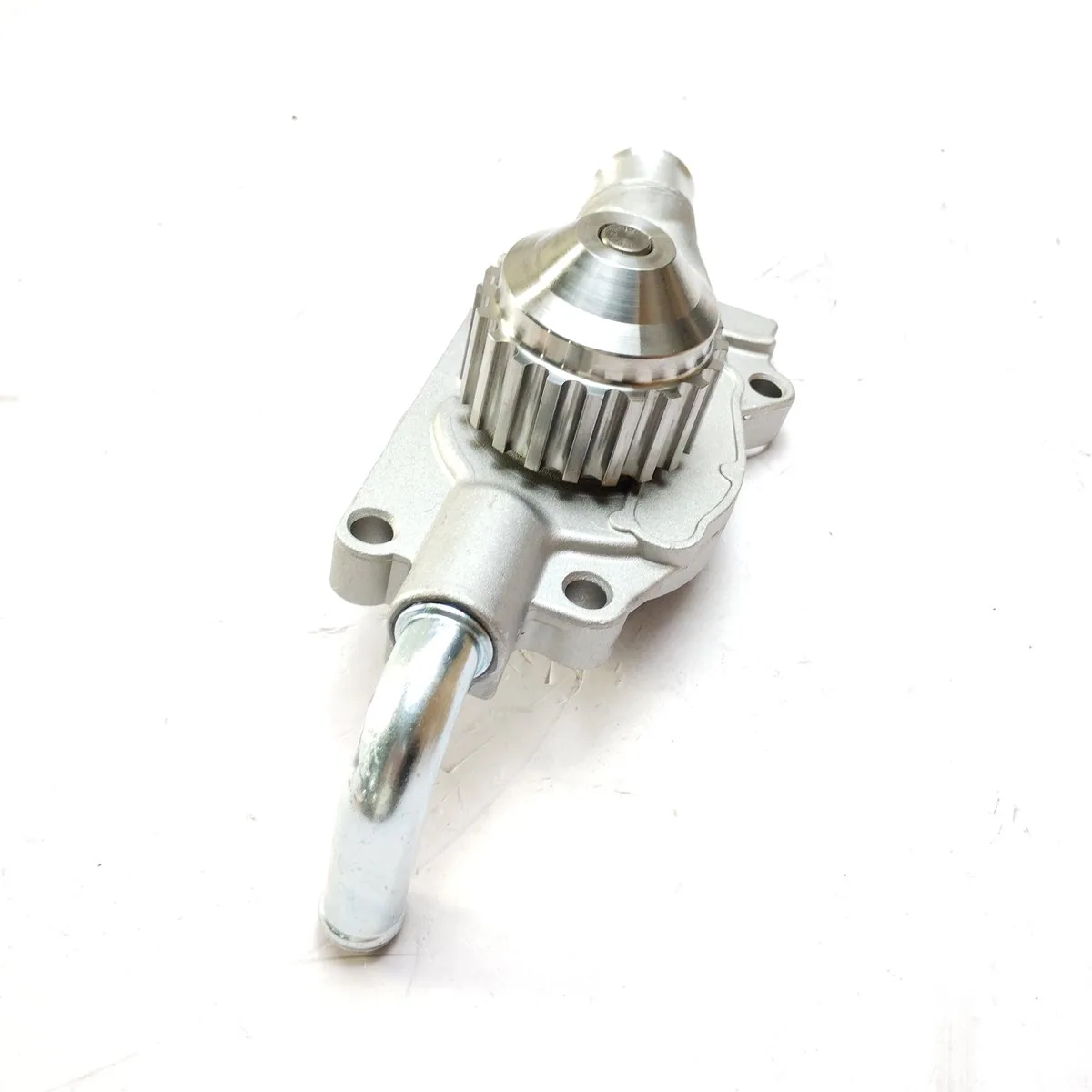 Bomba de agua para Chery Tiggo 7 OEM 1307010