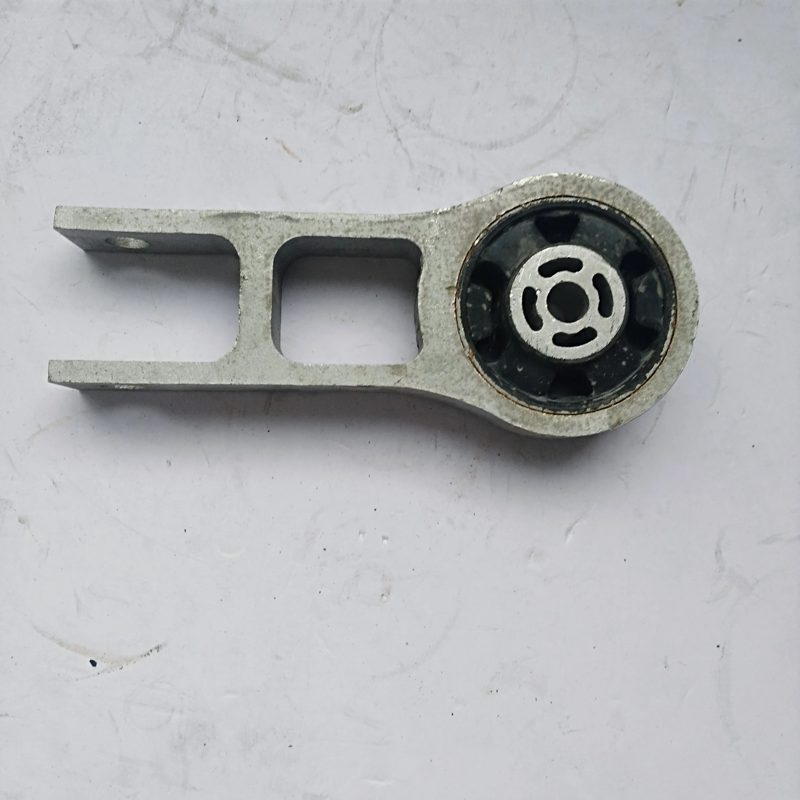 Engine Mount for Chery A3 Niche Cielo OEM M11-1001110 M11-1001310 — photo 3