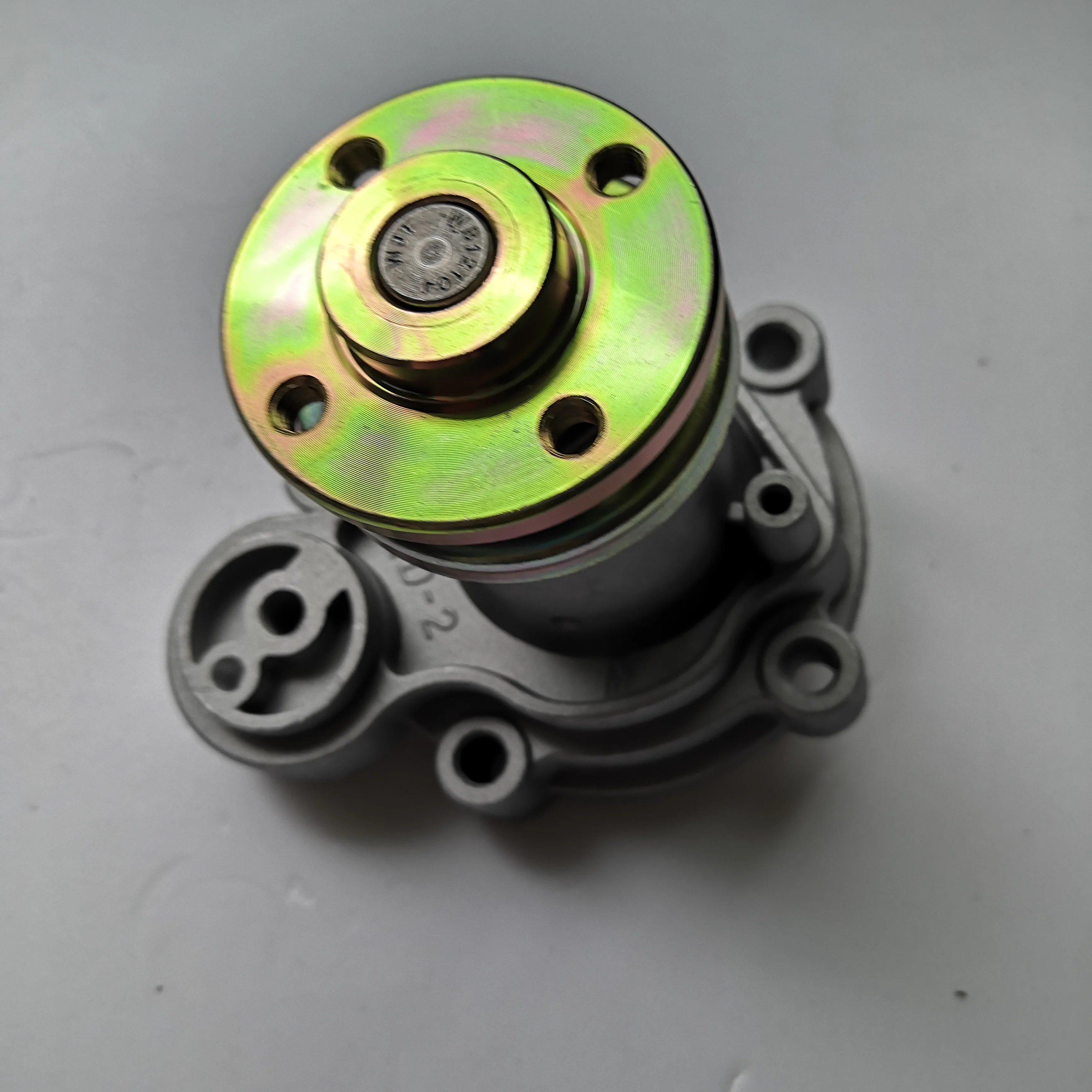F10A Engine Water Pump for Suzuki Wagon R 17400-76G70 product photo