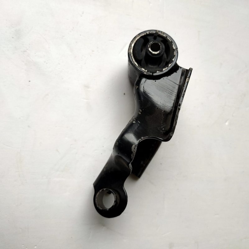 F10A Gearbox Mount for Suzuki Wagon R 11870-75F00 — photo 4