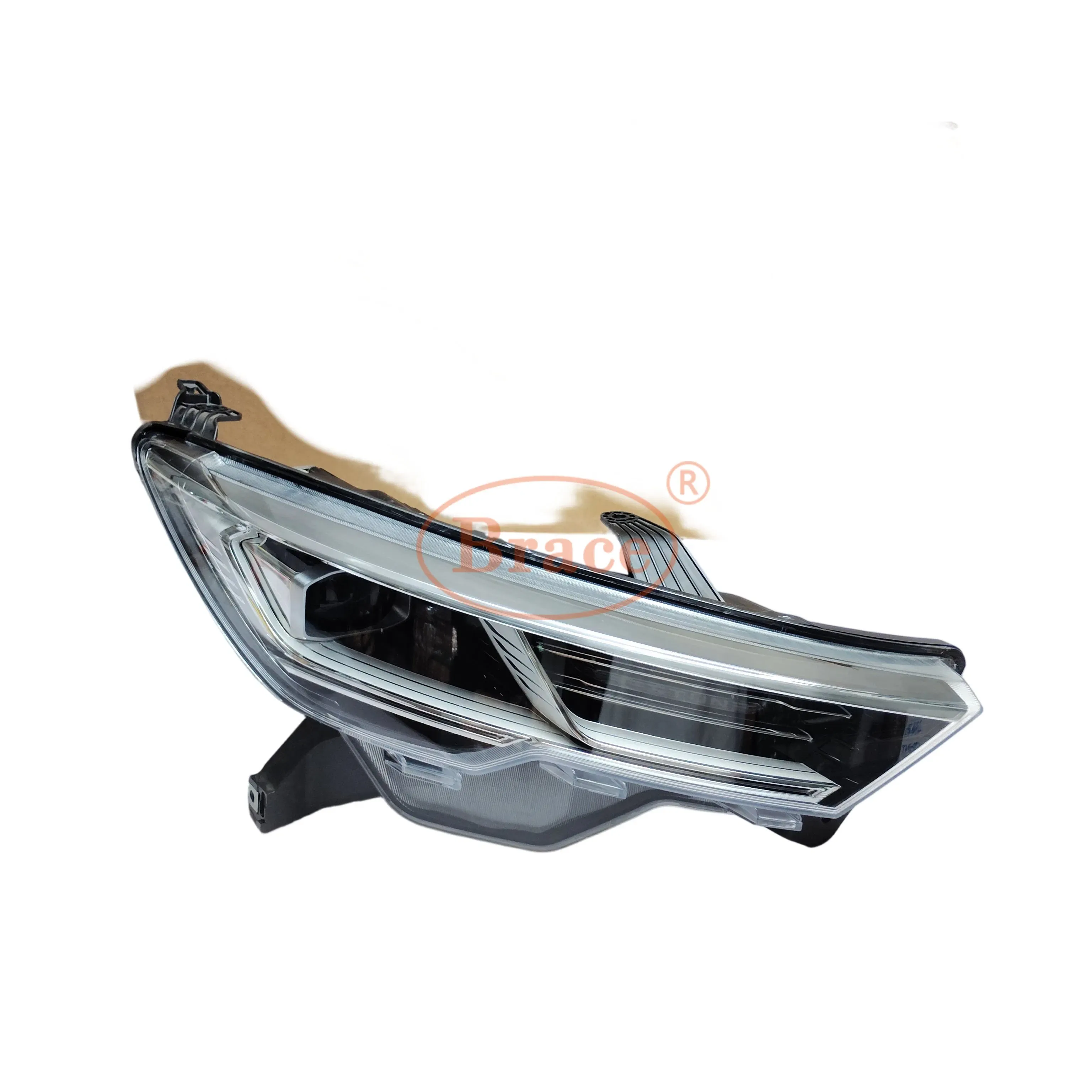 FAW T33 Headlight Rh - Right Front Headlamp Assembly OEM: B211062-0100 product photo