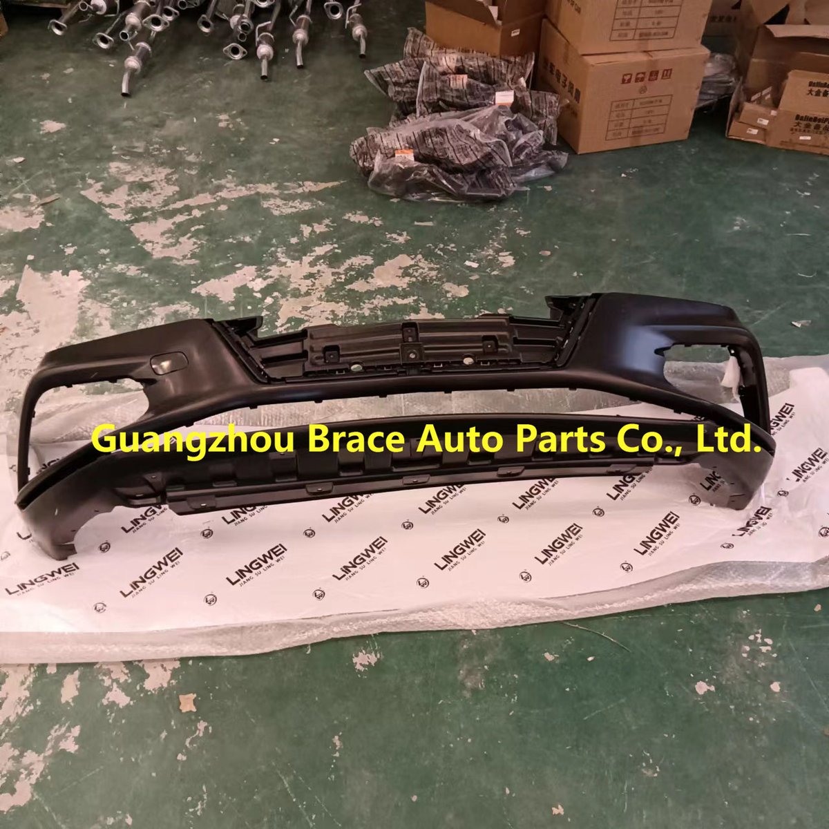 Front Bumper for Roewe I5 OEM 10359706 product photo