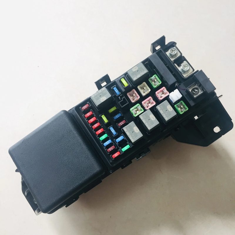 Front Cabin Distribution Box for BYD S6 F6 G6 S7 OEM M6-3722020A — photo 2