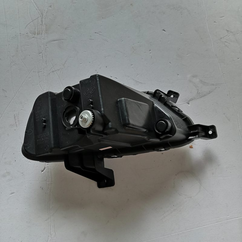 Front Fog Lamp for MG ZS — photo 4