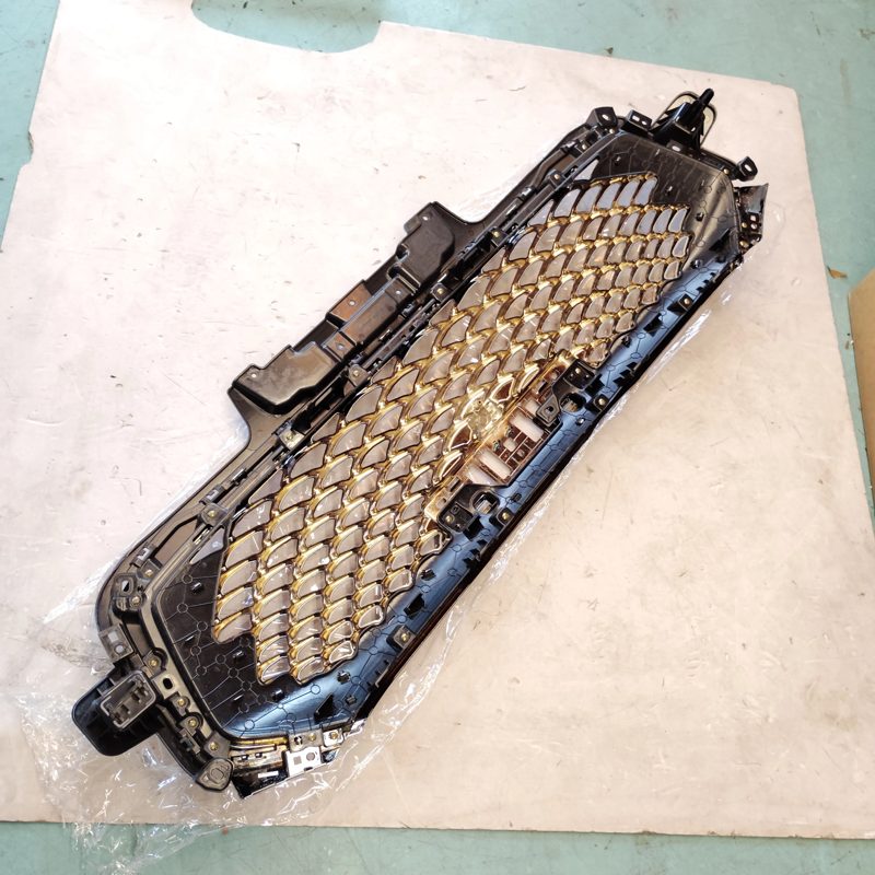 Front Grill with Front Camera Hole for Great Wall HAVAL Jolion First Love 2022- OEM 5500180XST01A — photo 2