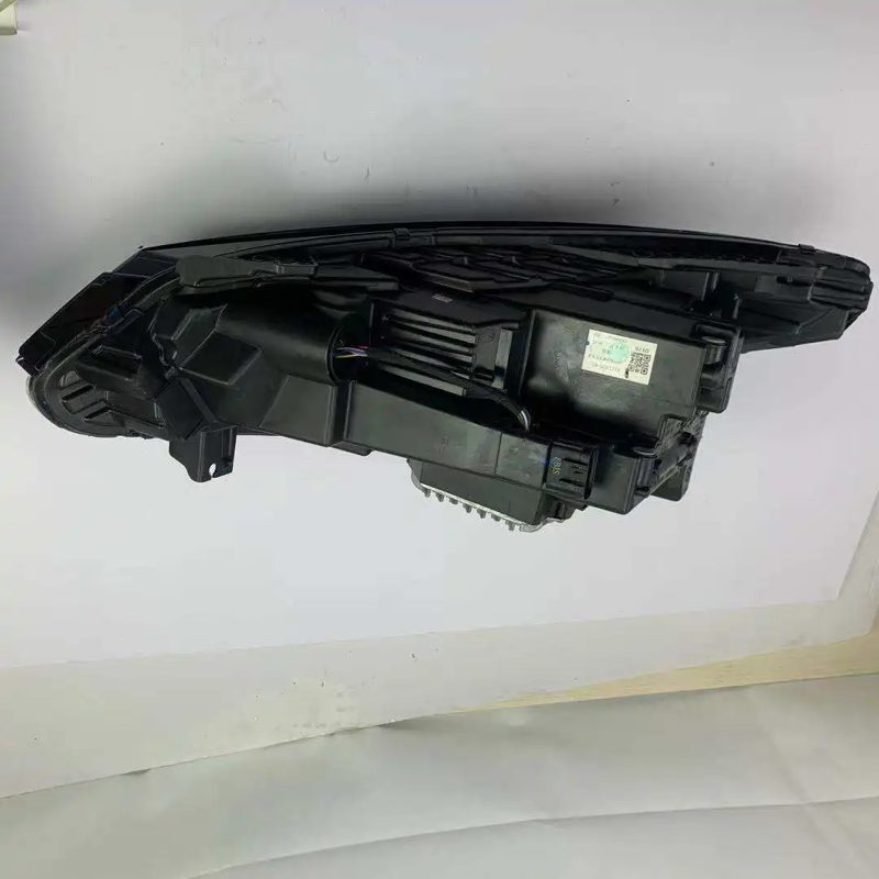 Front Headlight for Changan CS85 — photo 3