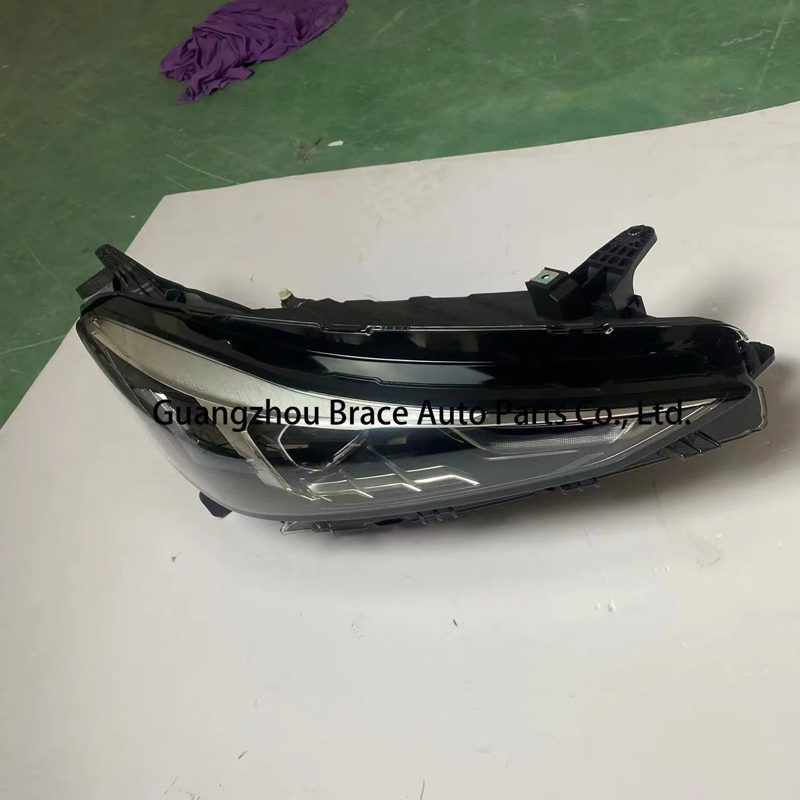 Front Headlight for MG5 2021 OEM L10744111 R10744112 — photo 2