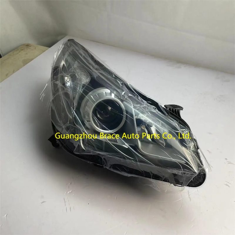 Front Headlight for MG5 OEM 30030323 30030322 — photo 4