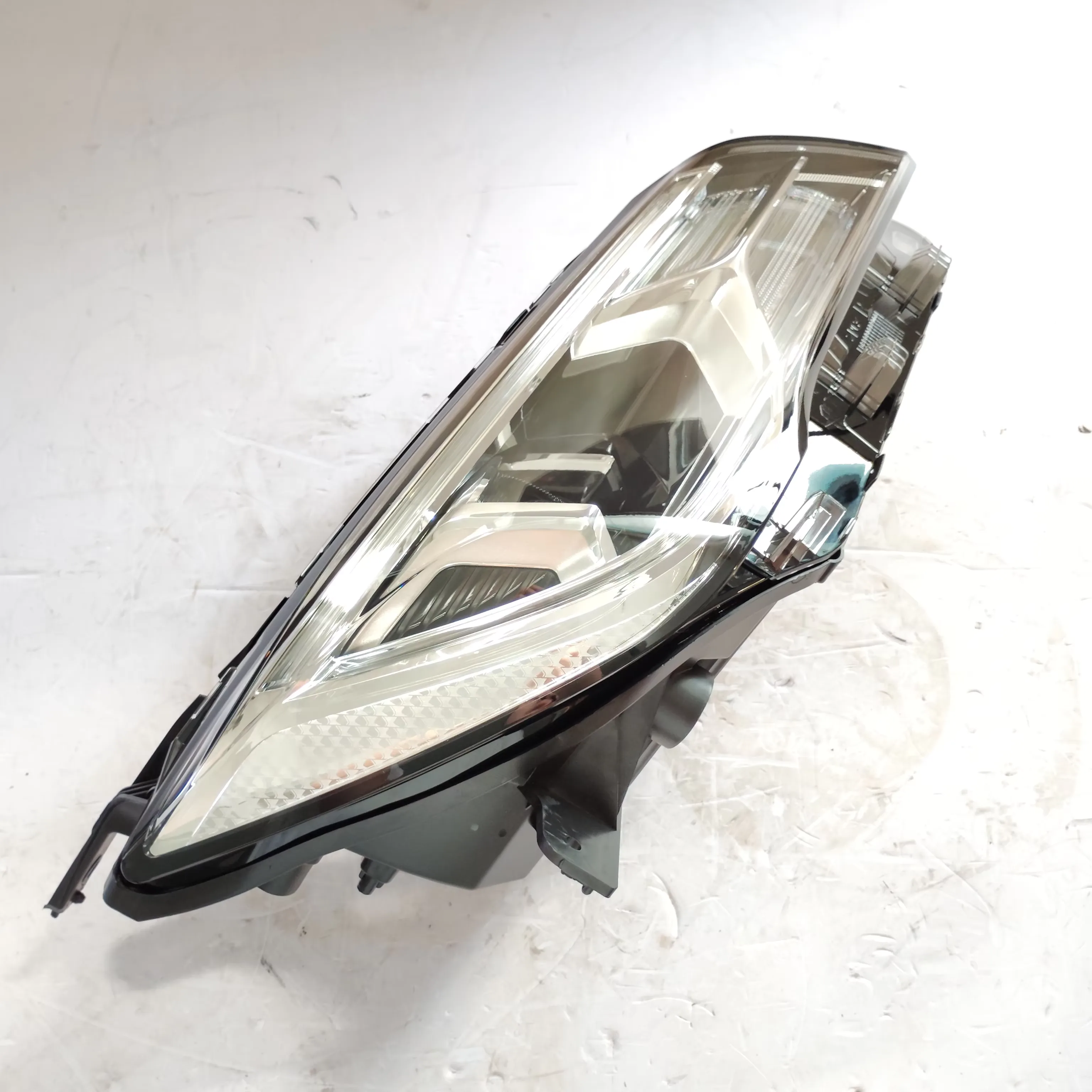 Front Headlight Headlamp for MGGT MG5 10744111 10744112 product photo