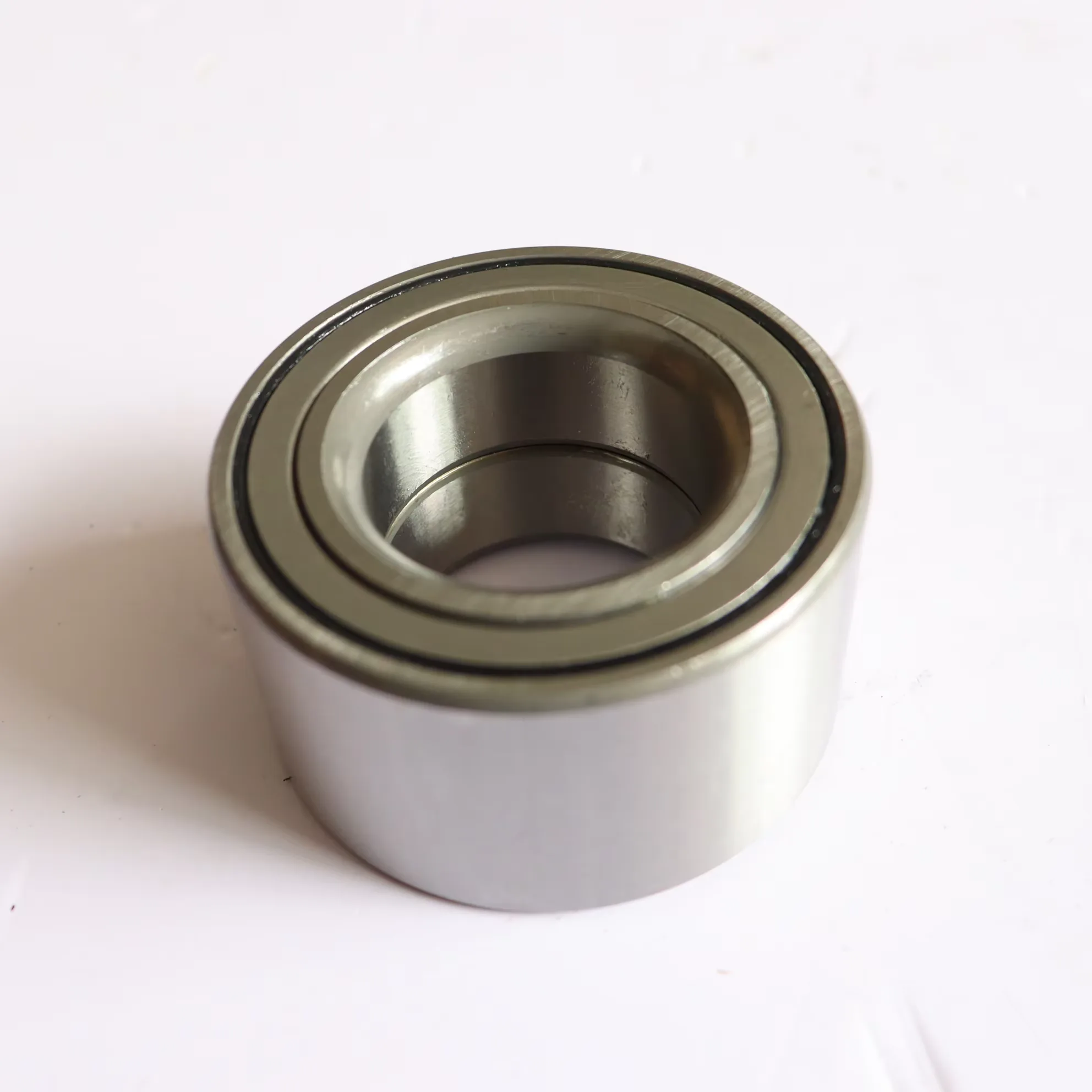 Front Wheel Bearing for Geely GC6 4G15 OEM 1014003273 product photo