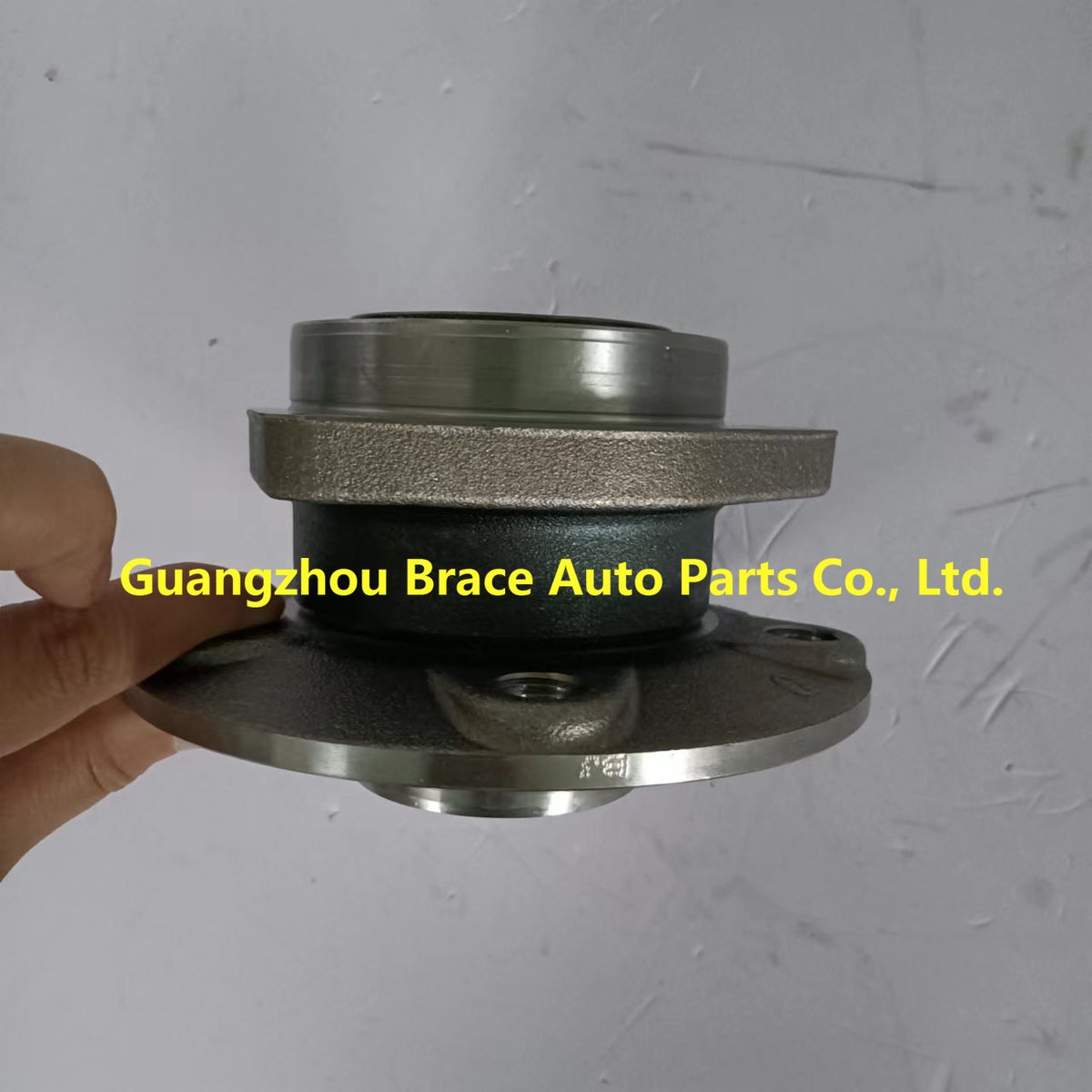 Front Wheel Bearing Hub for MG5 Roewe 550 OEM 10124926 product photo