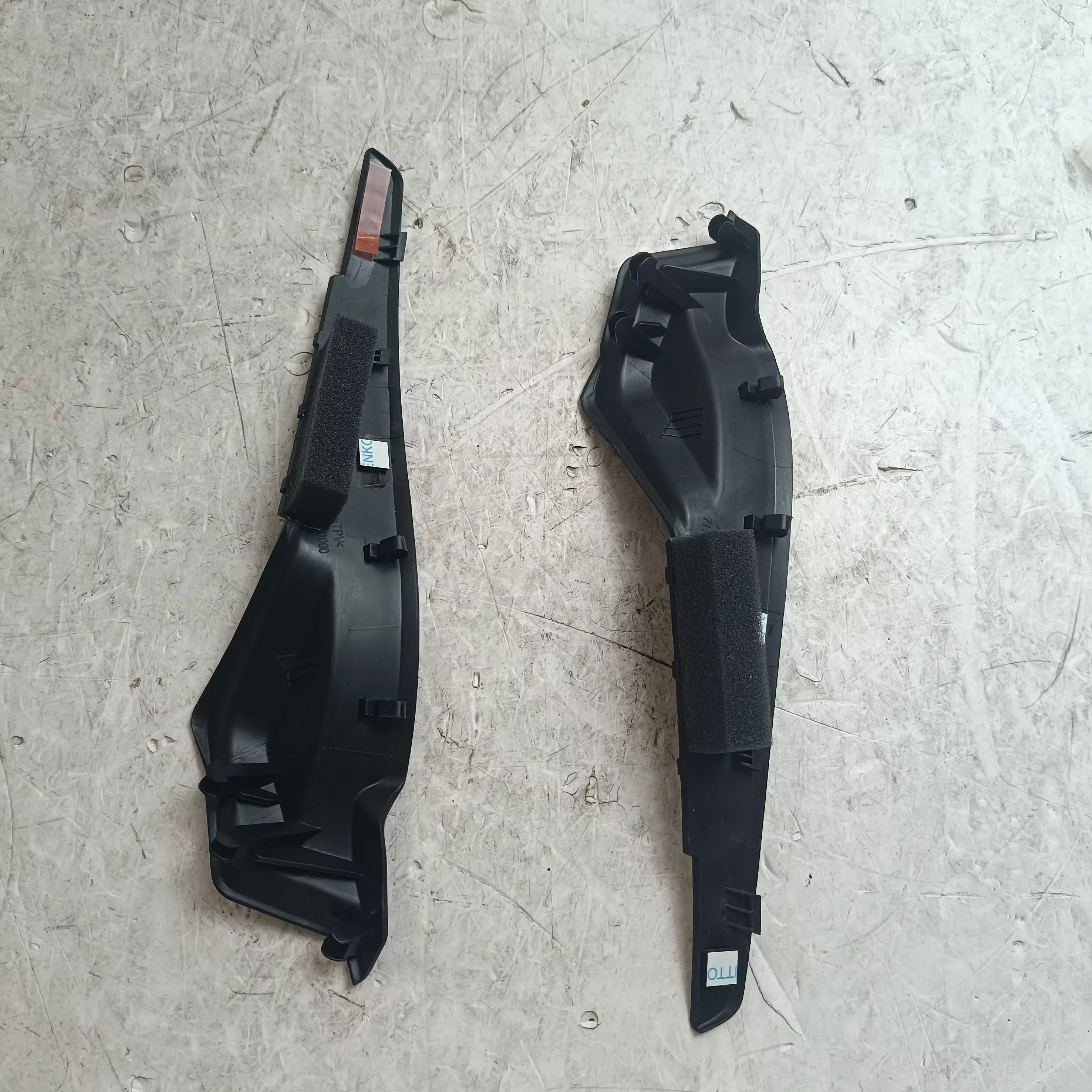 Front Windshield Lower Trim Panel Cover for Trumpchi GA8 product photo