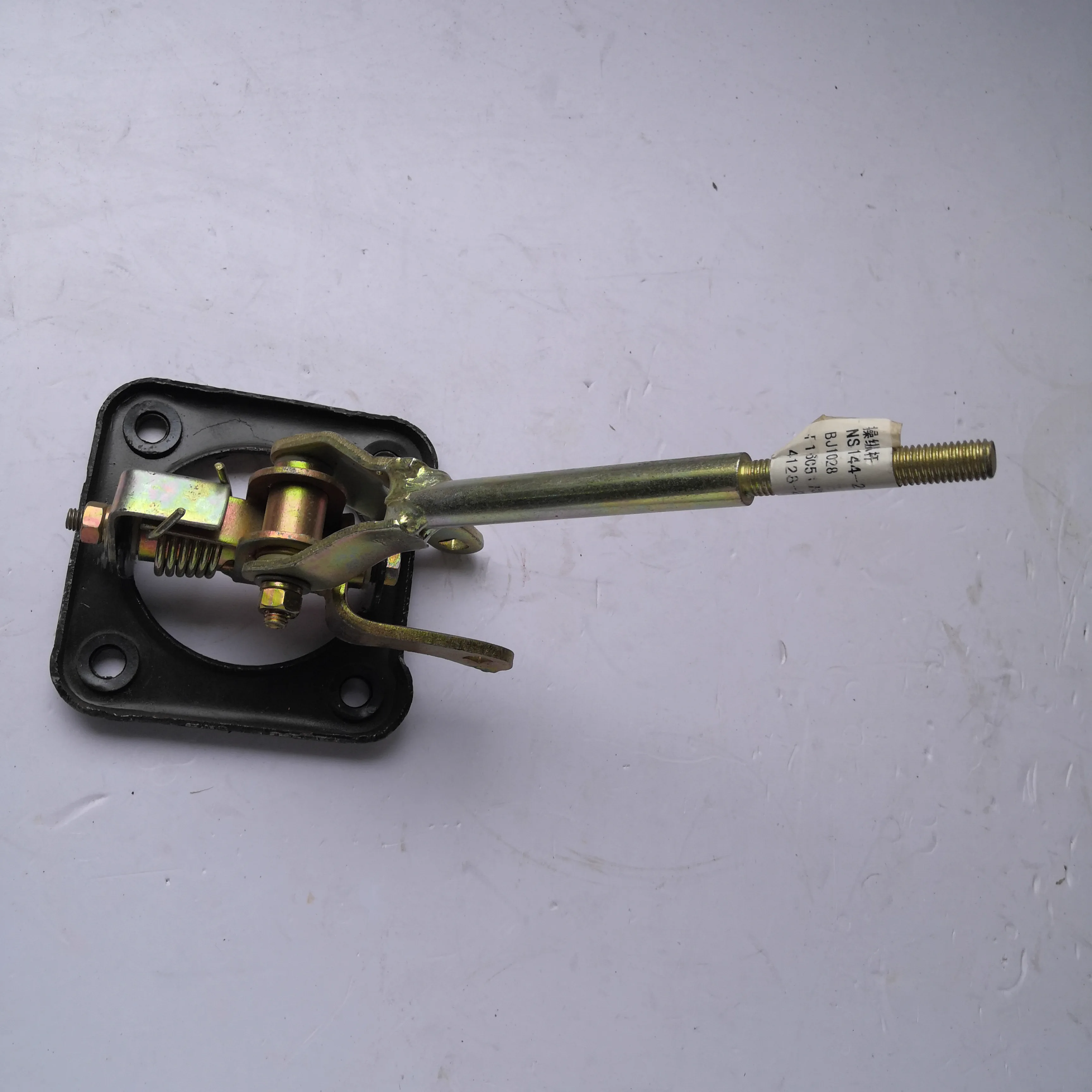 Gear Shift Lever for Foton Forland BJ1028 OEM F160517300004 product photo