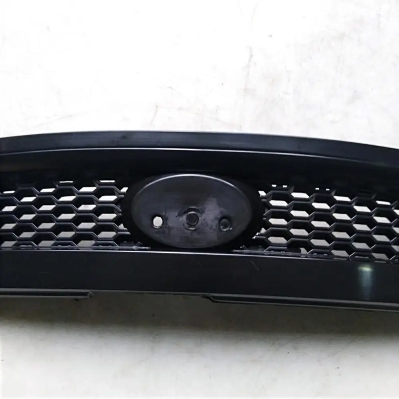 Grille for Faw Xiali Weizhi N5 2006-2009 — photo 4