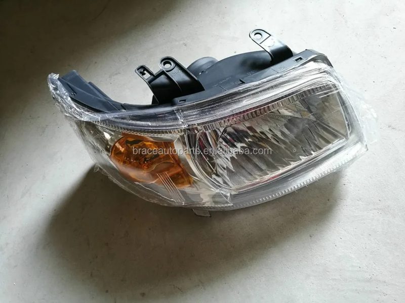 Head Lamp for APV 2008 35320-61J10 35120-61J10 — photo 4
