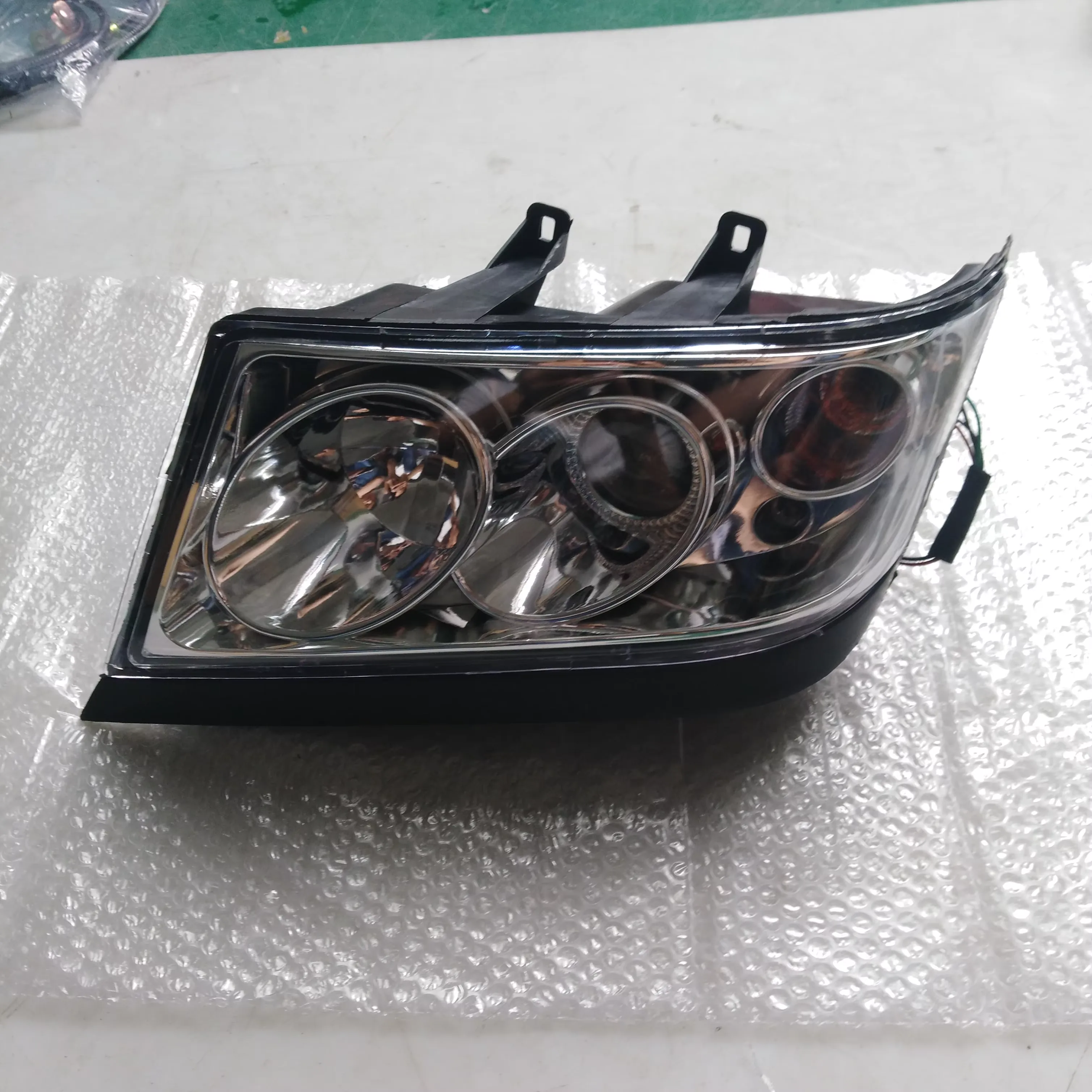 Head Lamp for Gonow Way CL Truck product photo