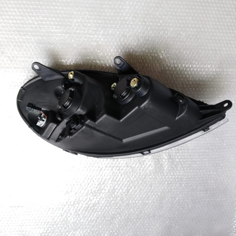 Head Lamp for Lifan 520 Breez LAX4121100 LAX4121200 — photo 3