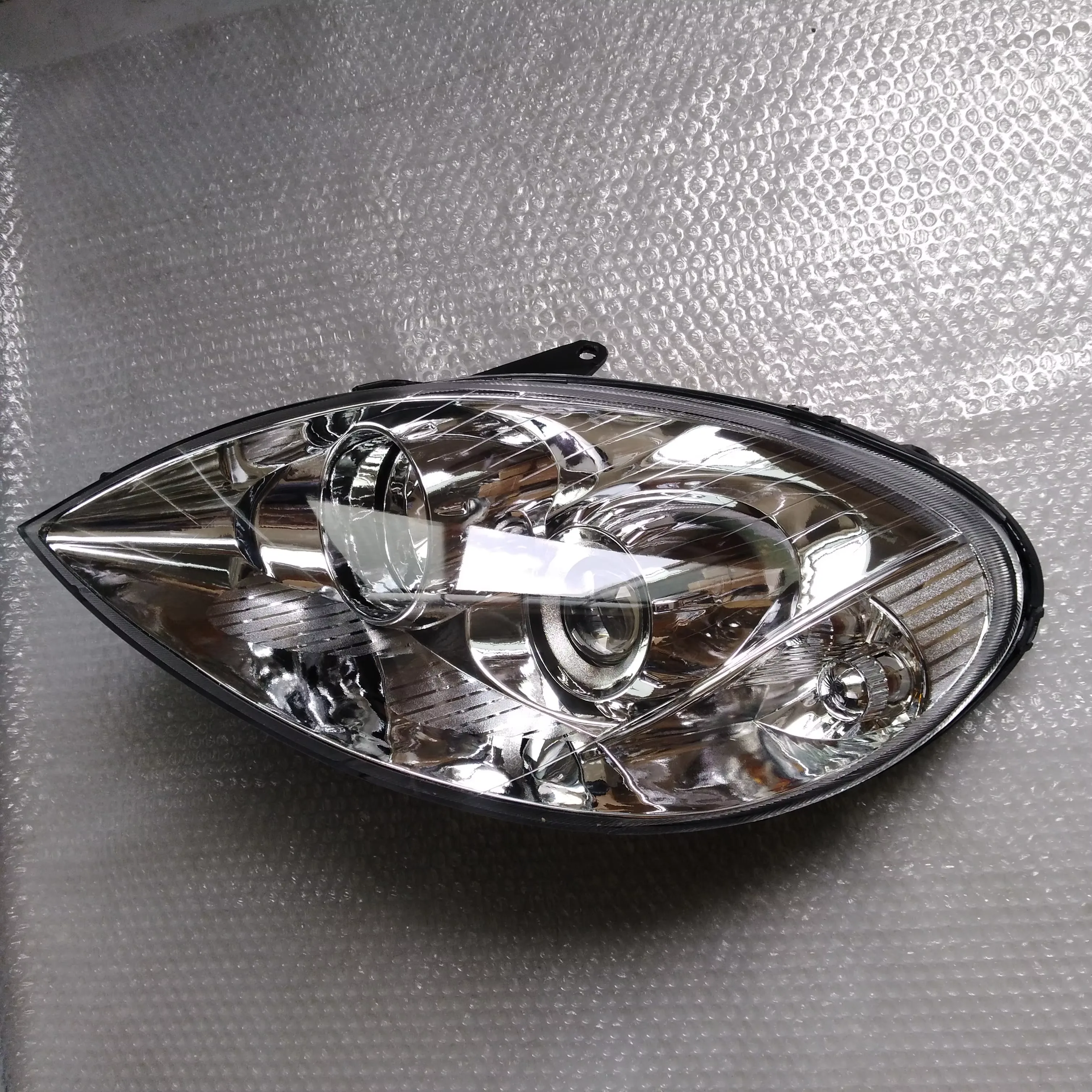 Head Lamp for Lifan 520 Breez LAX4121100 LAX4121200 product photo
