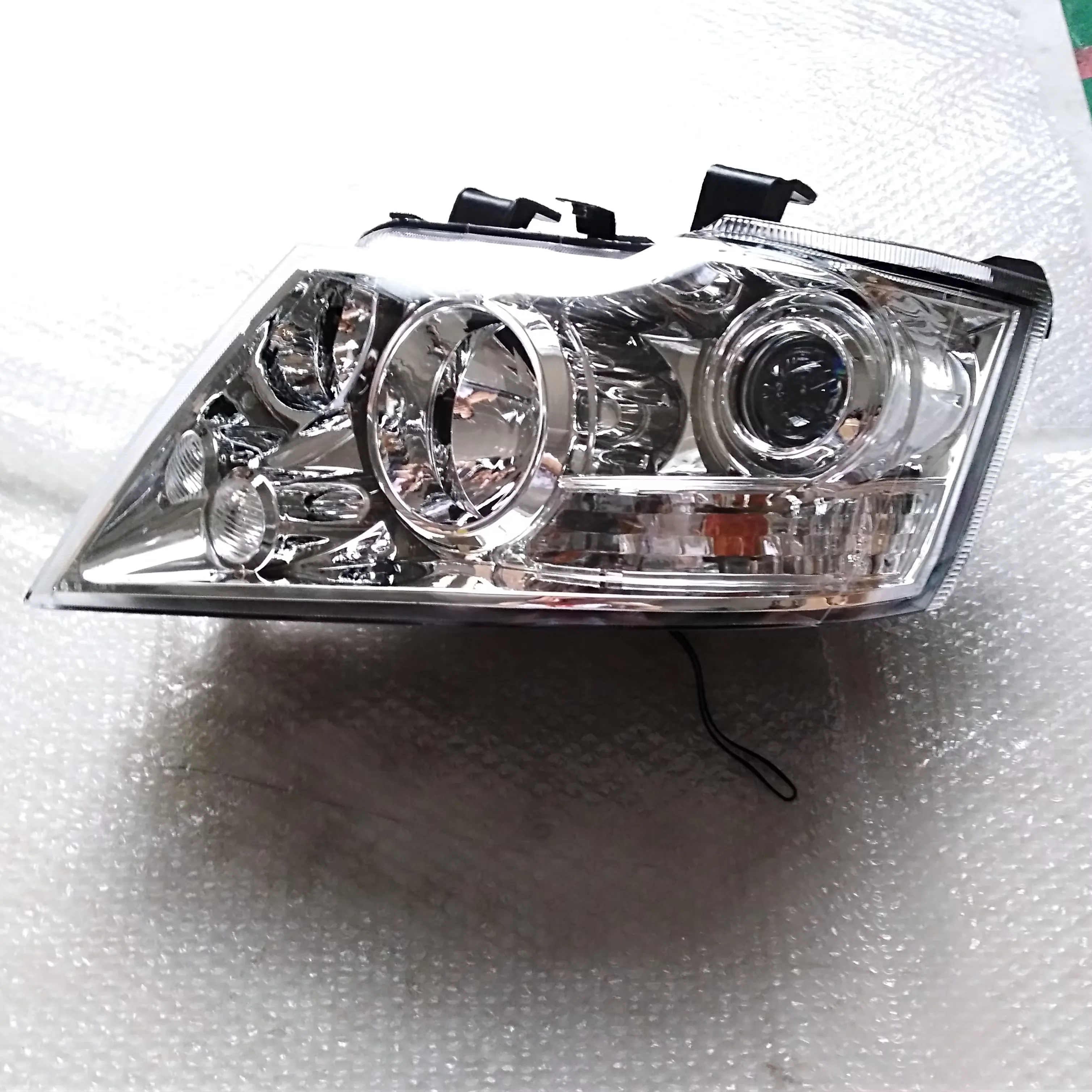 Head Light for DFM Succe HR16 1.6L product photo