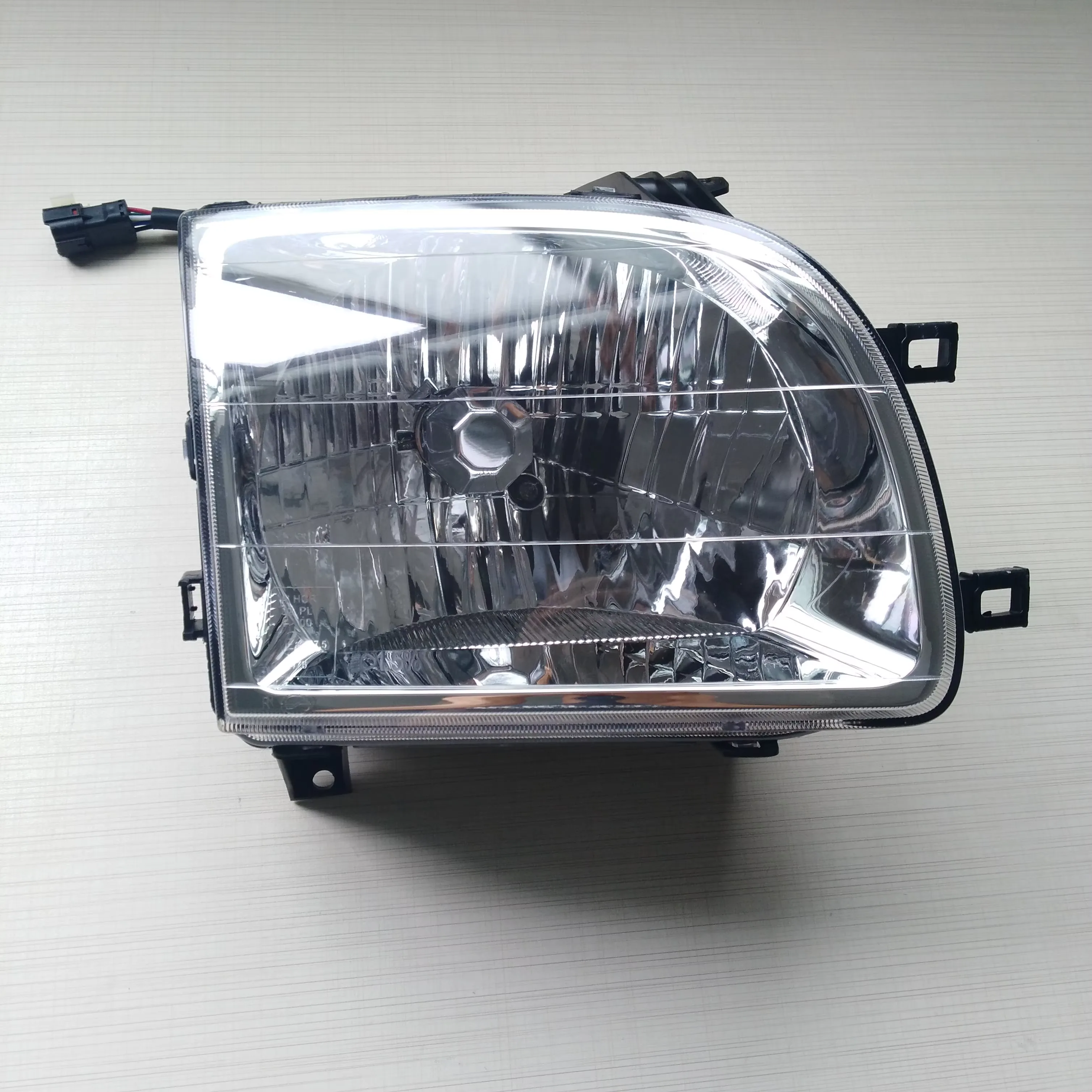 Head Light for Grand Tiger ZX Pick up 4121010-2000 product photo