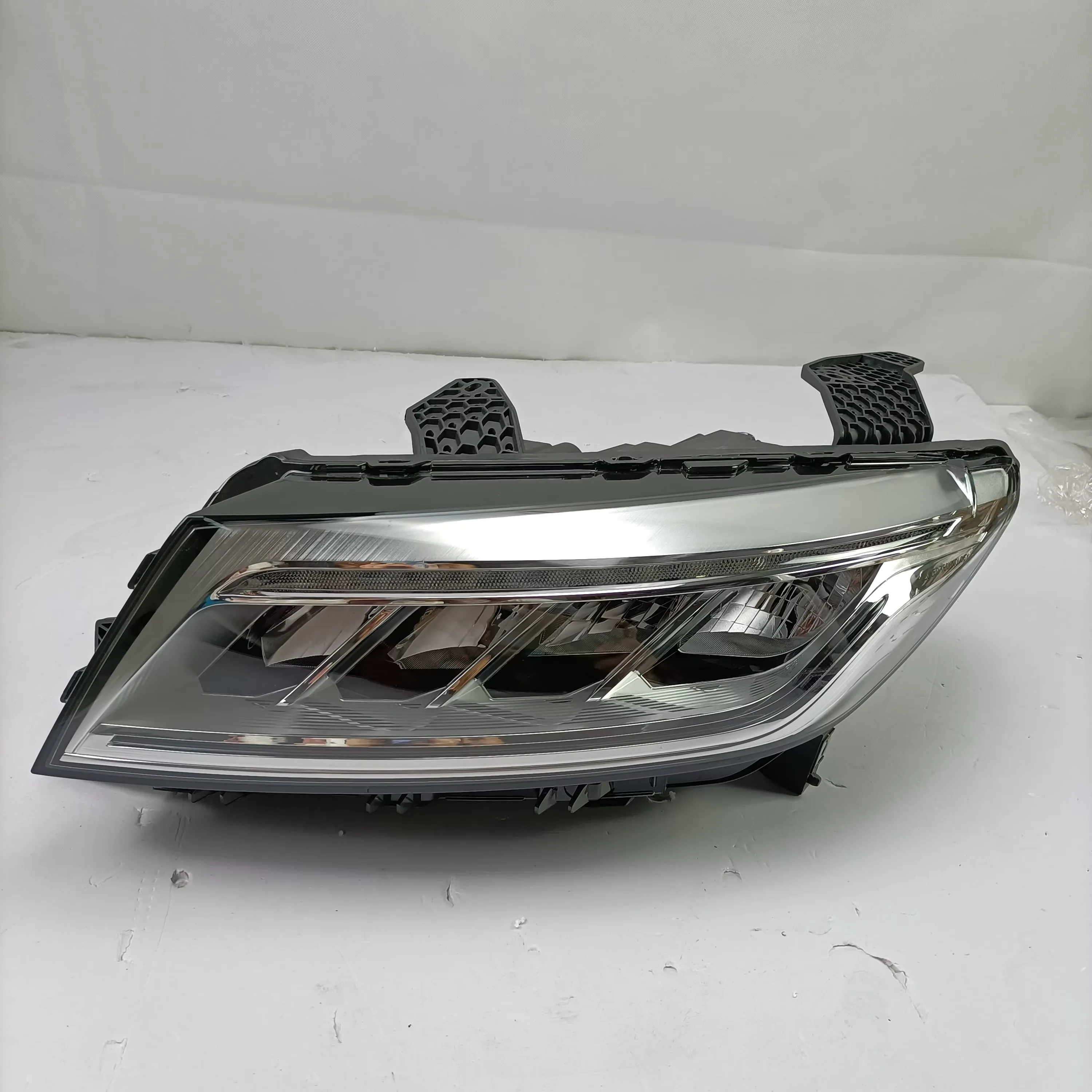 Headlight for  DFSK Fengon Glory 580 Pro OEM 4121020-SH02R 4121010-SH02R