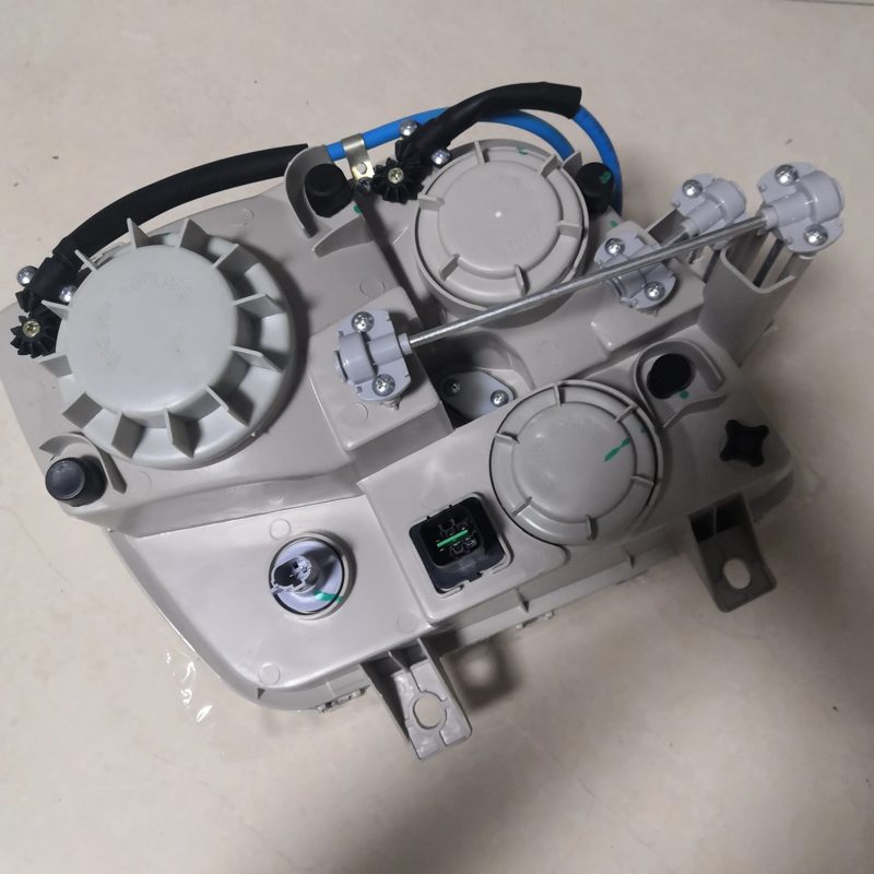Headlight for Foton Auman Truck — photo 4