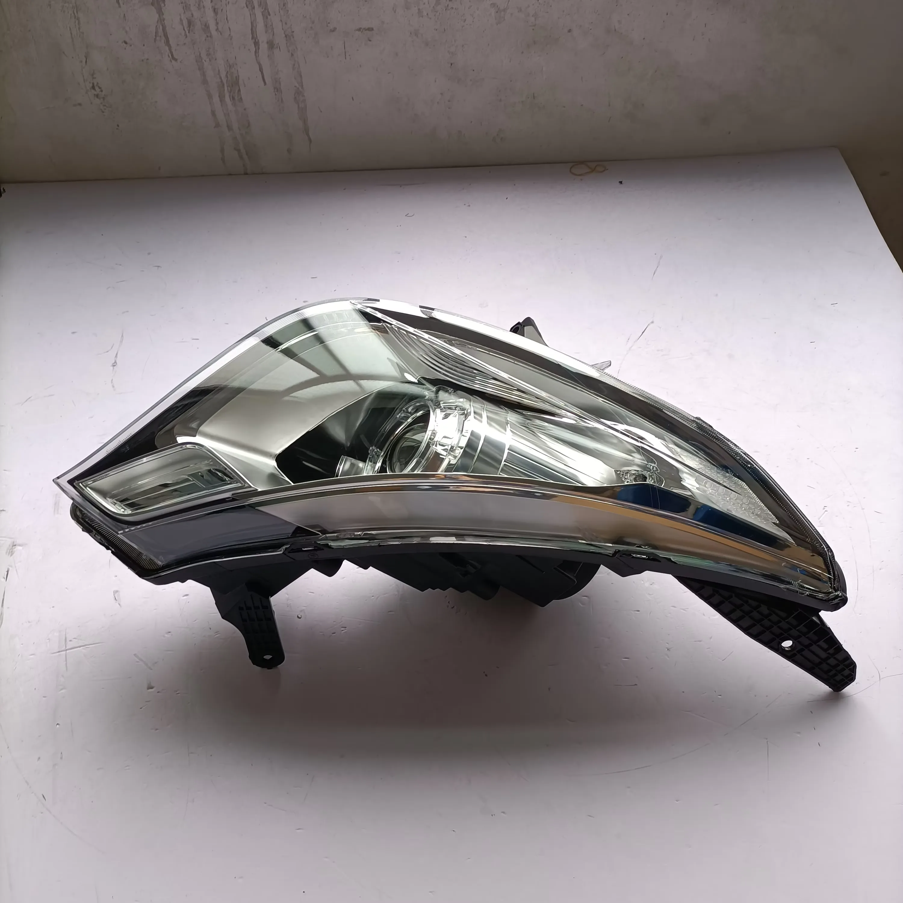High Quality Front Headlight /Headlamp for MG GT 2016 1.5L product photo