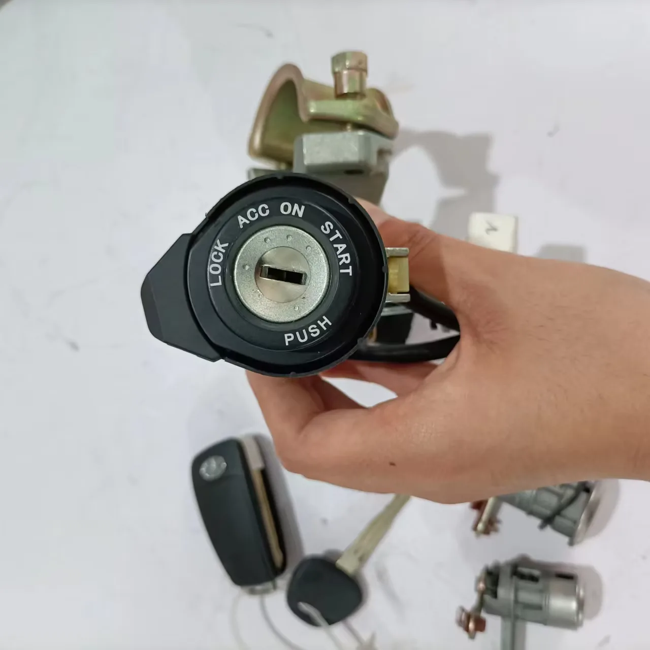 High Quality Ignition Switch for JAC J3 3704100U8010