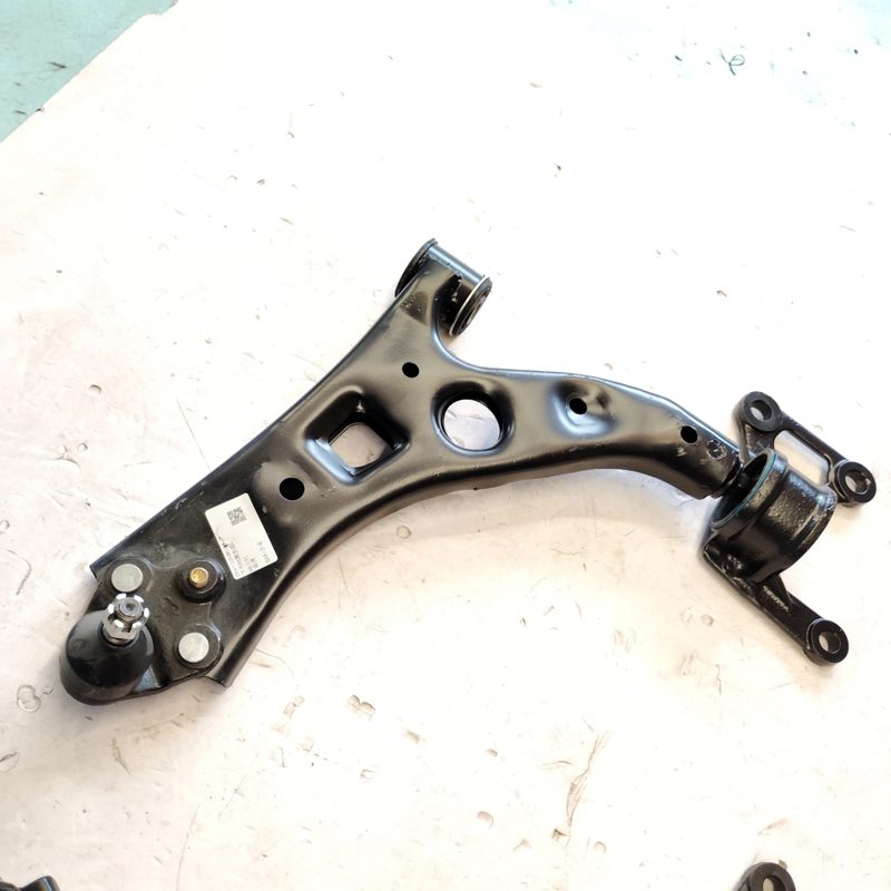 High Quality Lower Swing Arm Assembly Suspension Control Arm for CC6470-HAVAL H6 3rd Generation OEM 2904104XGW01A — photo 3