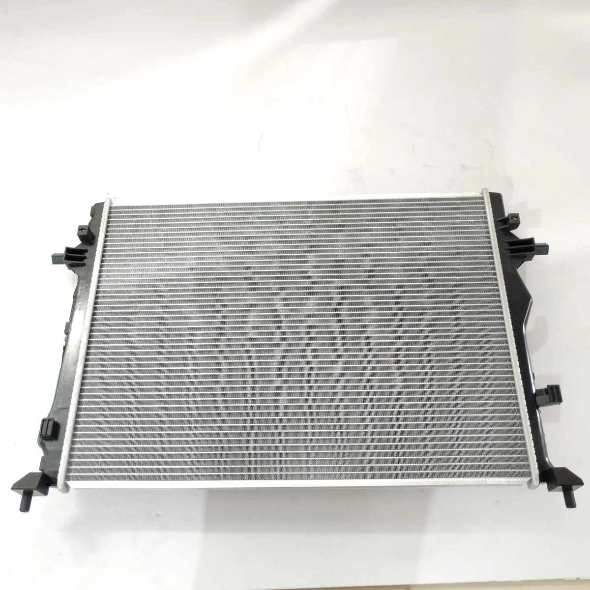 Radiador de alta temperatura para Changan UNI-T 1.5T 2021 CS55PLUS 1.5T OEM 1301110-CN01