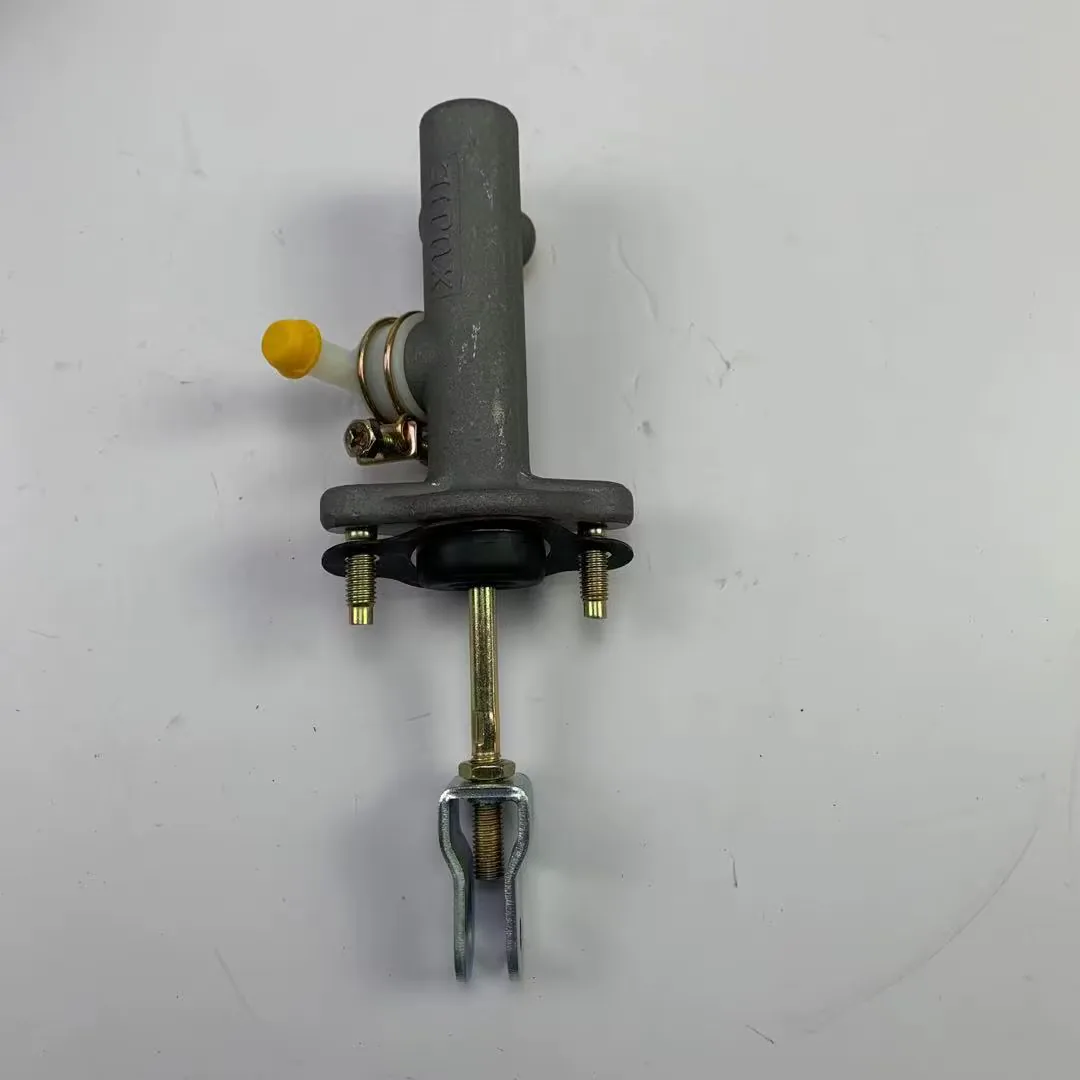 ISF2.8 Clutch Master Cylinder for Foton View Tunland P1163030002A0