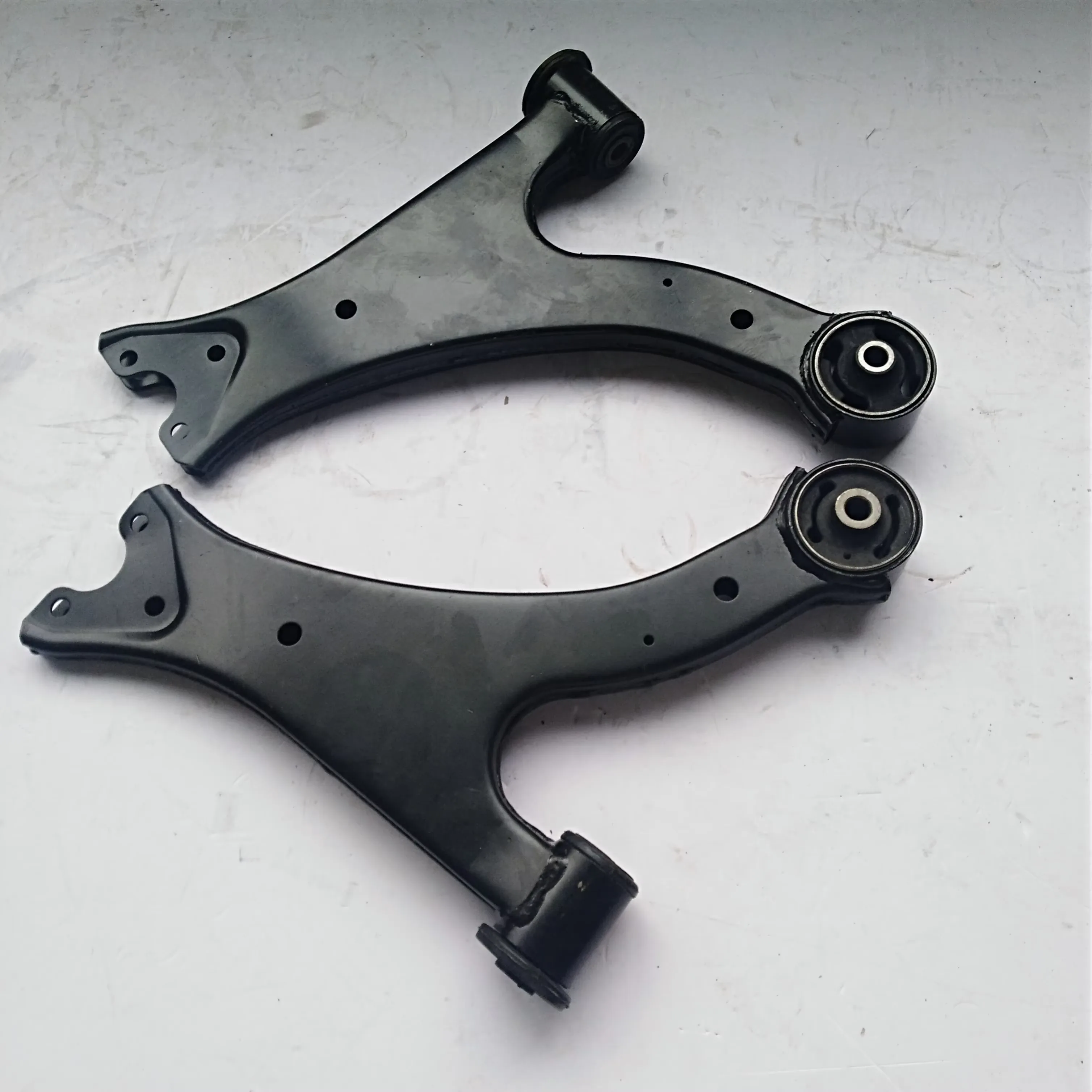 Lower Control Arm for Chery A3 Skin Orinoco Speranza M11-2909010 product photo