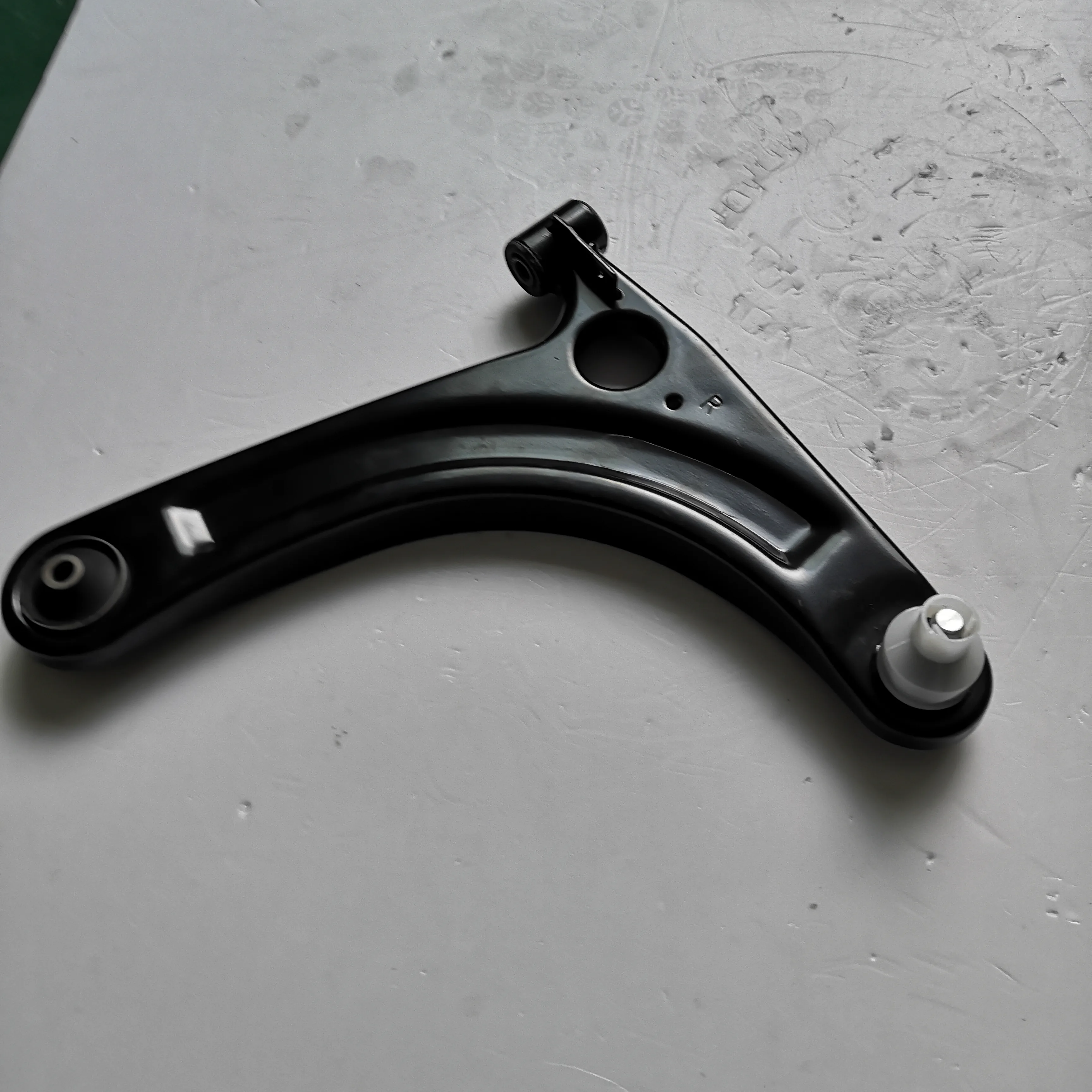 Lower Control Arm for Suzuki Transformer K6A 45201-82J01 45202-82J01 product photo