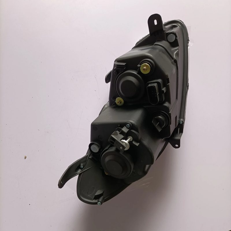 M11-3772010 Auto Front Headlight for Chery A3 — photo 4