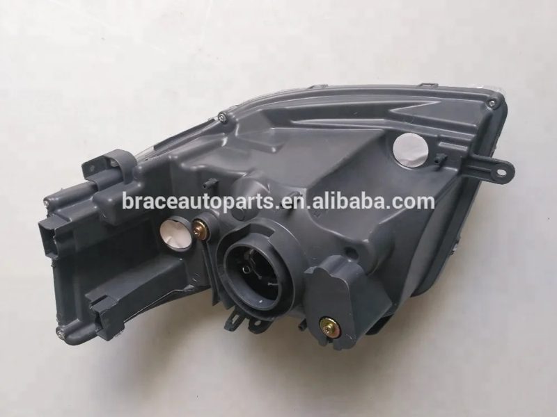 New Halogen Head Lamp for APV 2010 Van — photo 3
