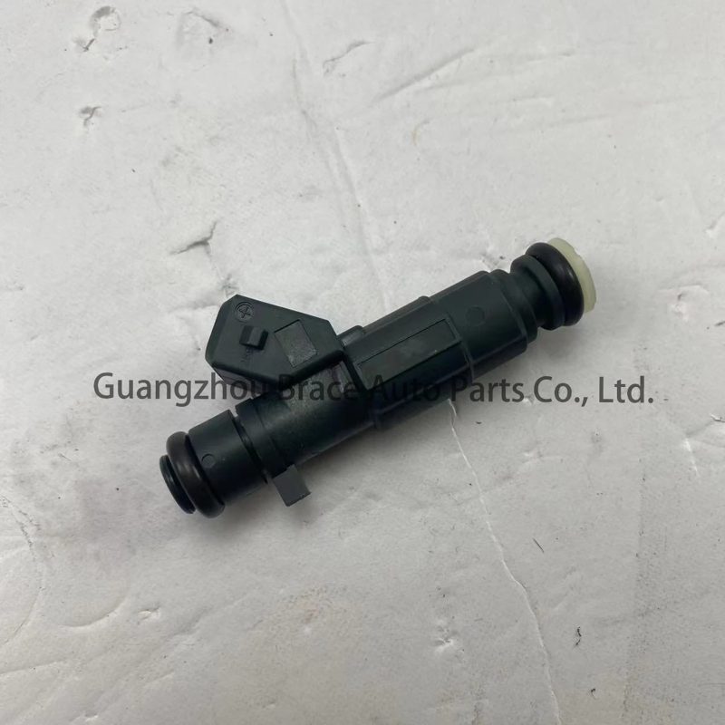 Nozzle Fuel Injector for Trumpchi GA8 GS8 GM8 OEM 10130042040000-D — photo 2