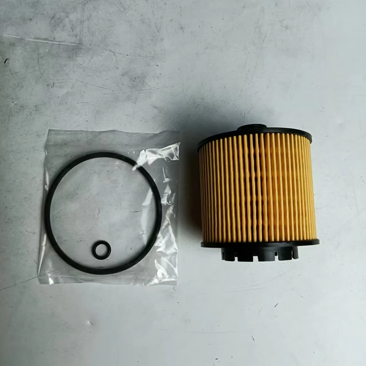 Oil Filter for Geely COOLRAY SX11 Proton X50 Binyue OEM 1056022300