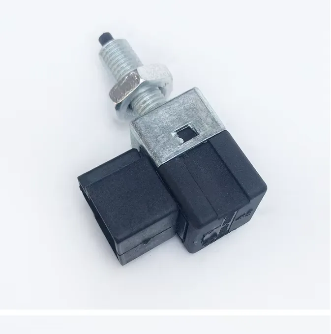 Original 2 Pin 4 Pin Brake Light Switch Suitable for JAC J3 J4 J5 S3 Refine 1635206U8014 1635206U8010 product photo