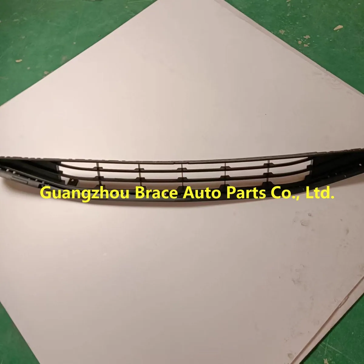 Rejilla inferior del parachoques delantero para MG5 Roewe 550 OEM 10359707