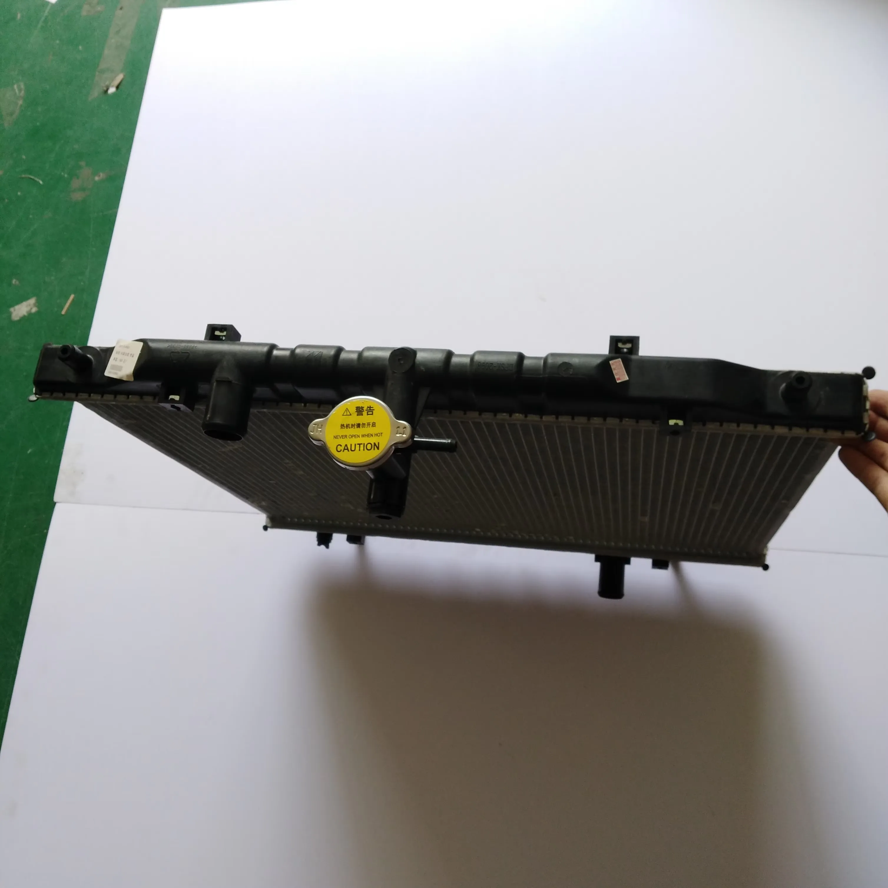 Radiator for Dongfeng Glory 560 OEM 1301110-FK01 product photo